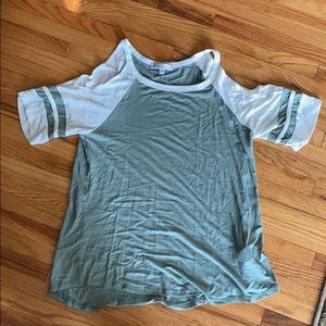 Baseball tee